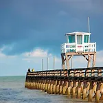 Fenêtre Sur Mer, Loggia Vue En Bord De *